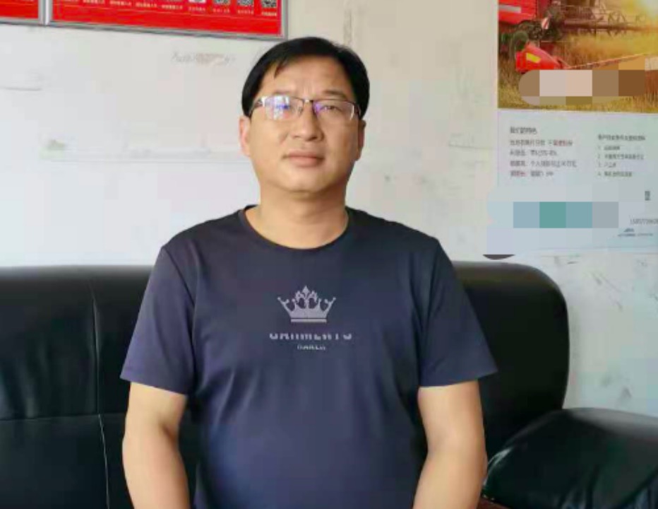 鄭州中聯(lián)花生機(jī)-移動(dòng)的印鈔機(jī)